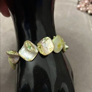 Elegant  light green Shell Beads Loose bracelet